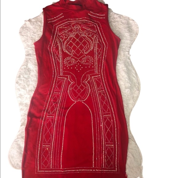 Red studded body on dress - Picture 5 of 5